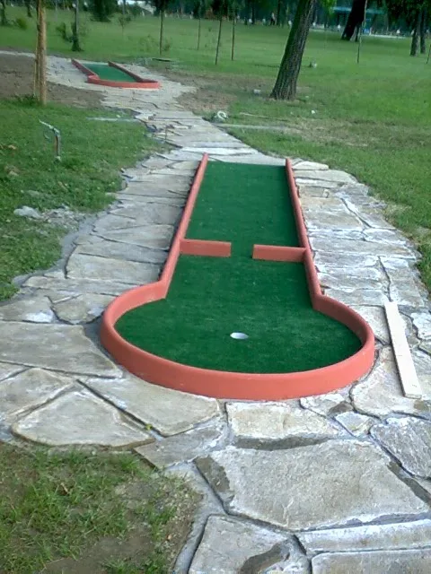 classic minigolf